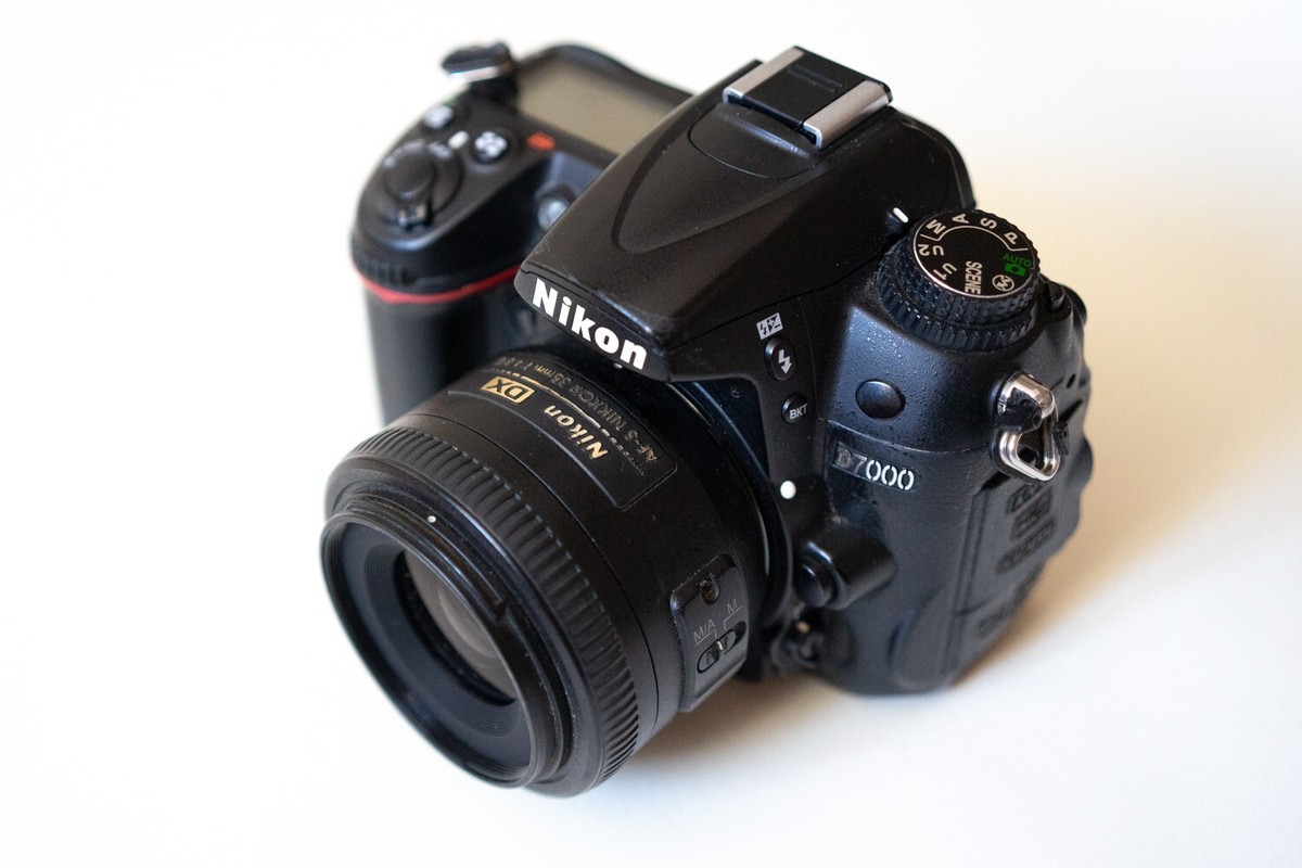 Nikon d7000 + Nikkor lens 35mm 1.8 | eBay