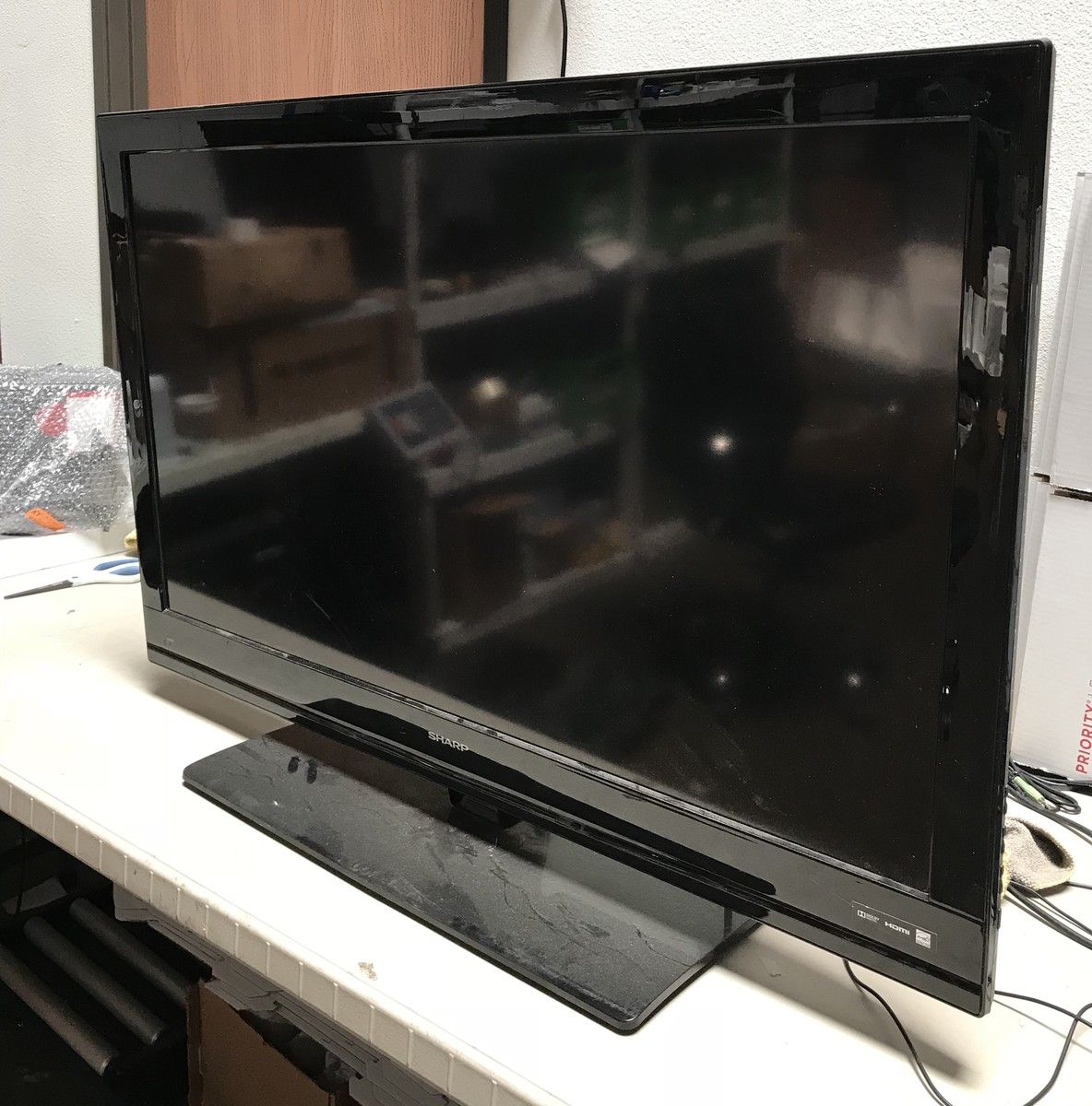 Sharp LC-40LE433U 40