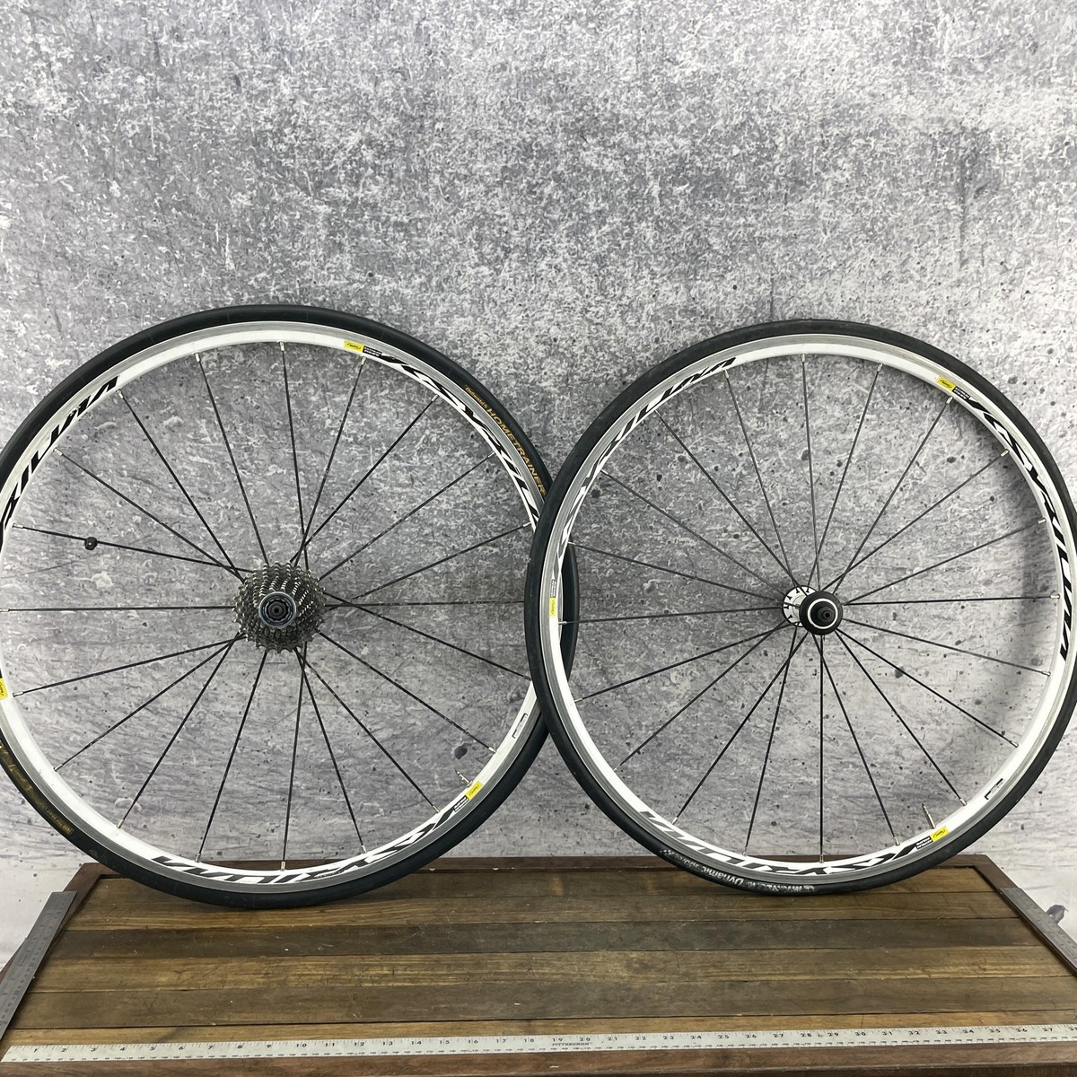 Mavic Ksyrium Equipe 700C WHite Wheelset Road Clincher Rim Shimano