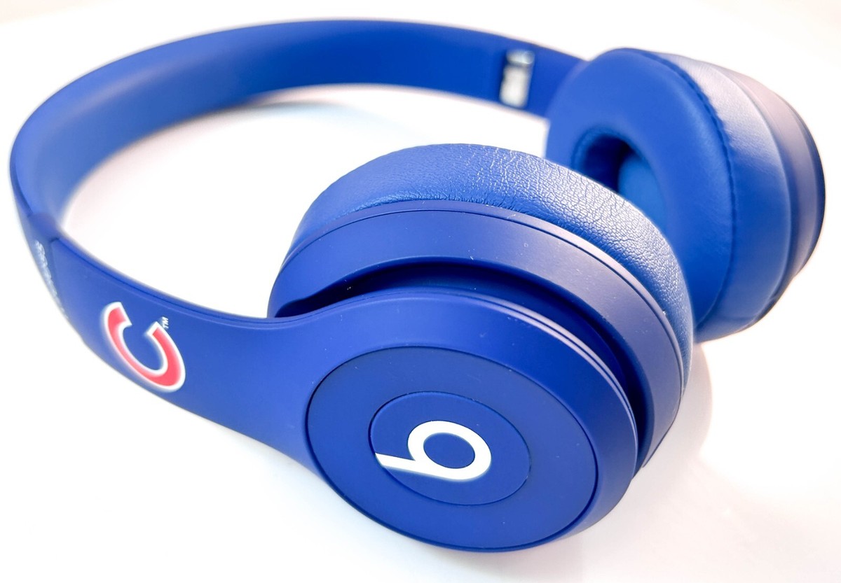 BEATS BY DR. DRE SOLO 2 WIRELESS ON-EAR HEADPHONES W. POP COLORS