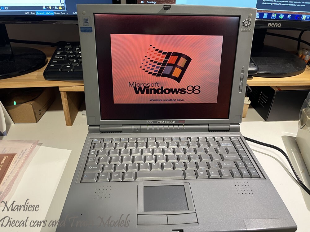 NEC VERSA 2630CD Laptop Pentium 133, 32MB RAM, 2GB HDD, Win 98 w