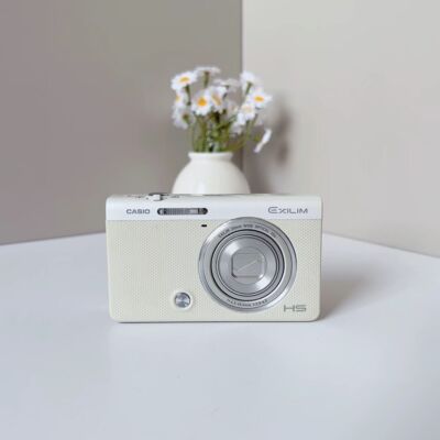 Casio HIGH SPEED EXILIM ZR50 digital camera W/10x Zoom Lens White