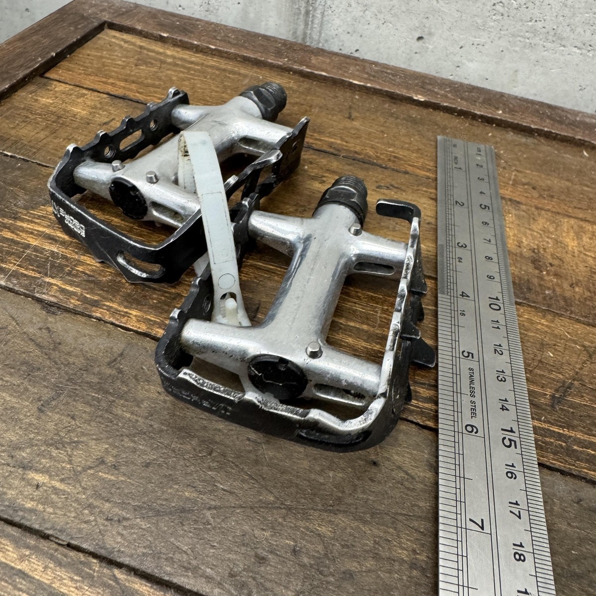 Vintage Shimano Deore XT Pedals PD-M735 Mountain Bike Platform