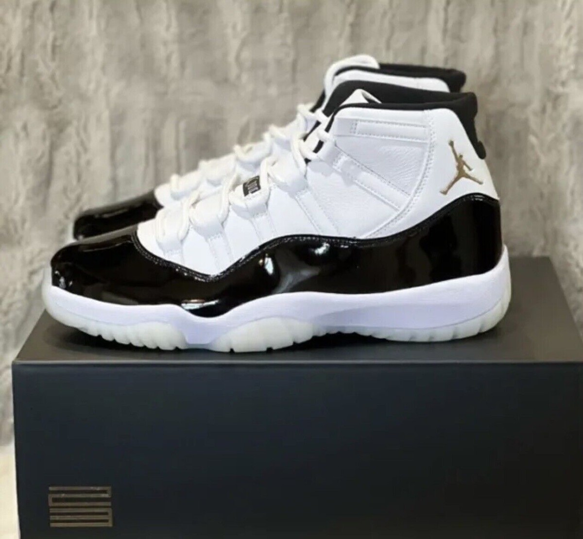 Size 9 - Jordan 11 Retro Mid Gratitude / Defining Moments for sale