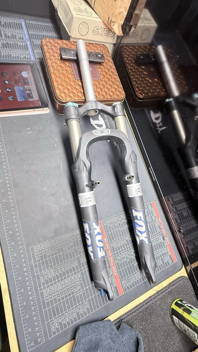 Preços baixos em Fox 1 1/8 em-Sem Rosca Curso de 100 mm garfos de