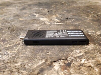 Intel Compute Stick (64 GB, m3-6Y30 , 900 MHz, 4 GB) - STK2M364CC