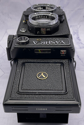 Vintage Yashica Mat 124 G TLR Camera F3.5, 80mm Yashinon Lens