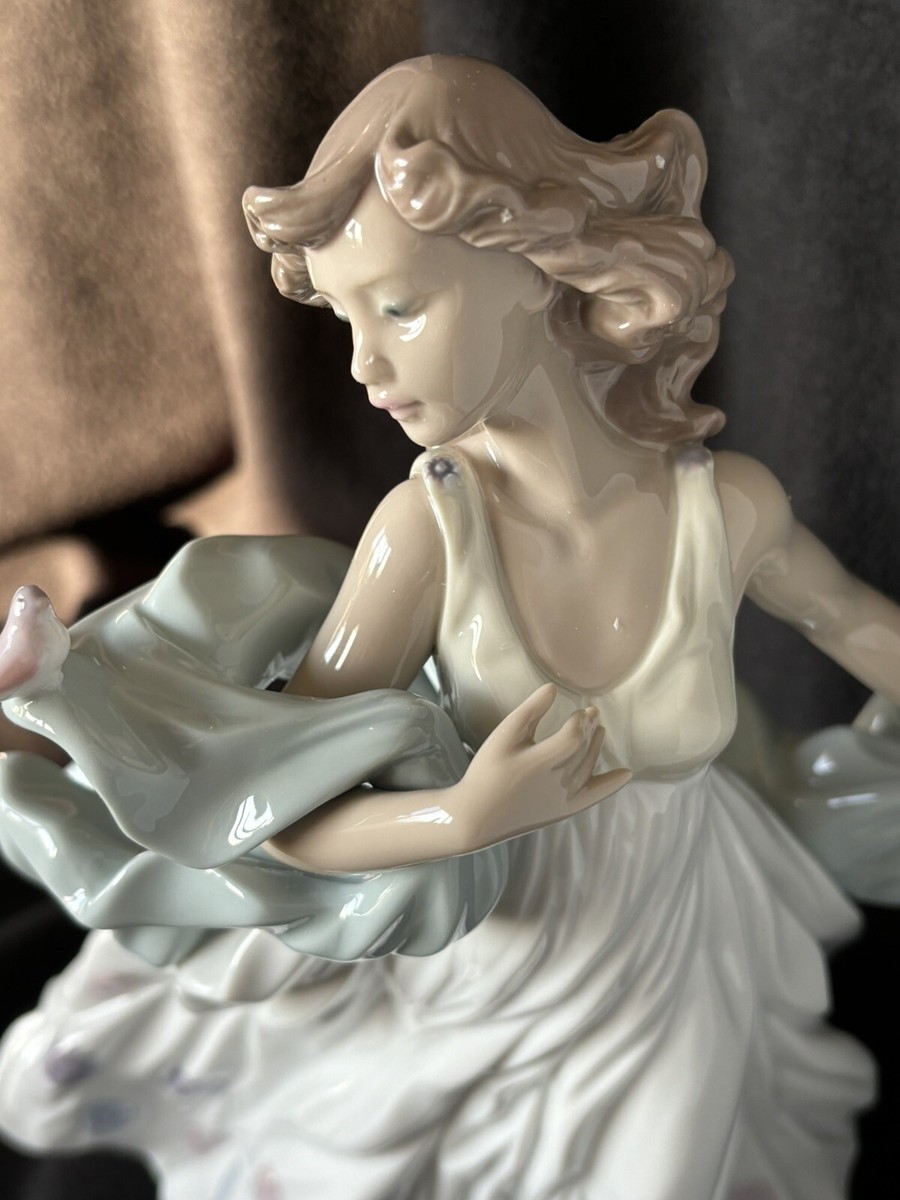 LLADRO Porcelain SUMMER SERENADE #6193 In Original Box! Made in