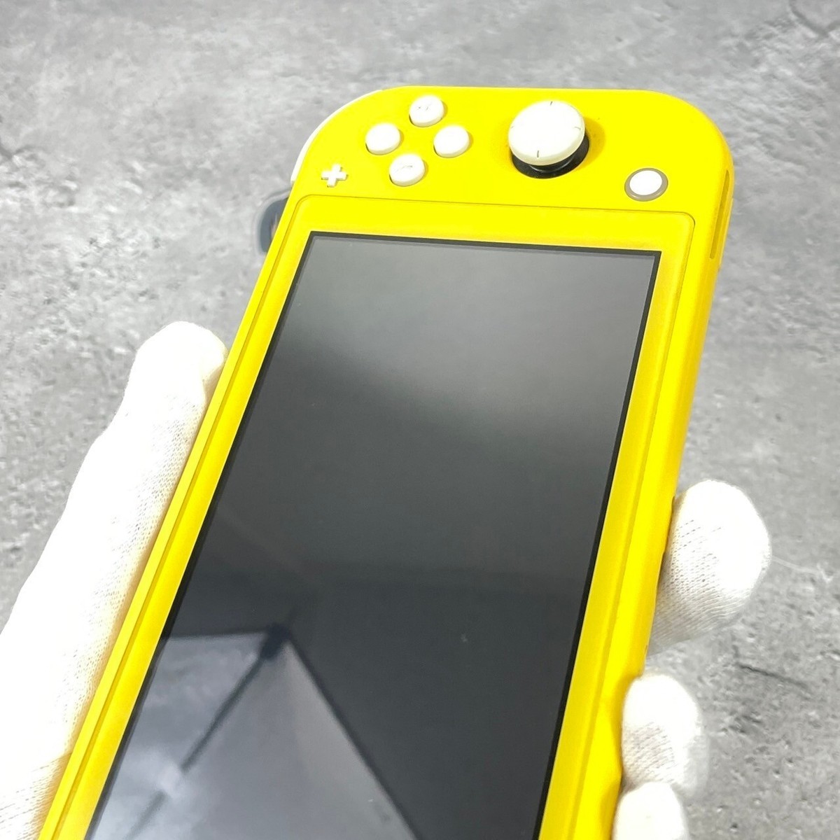 Nintendo Switch Lite Yellow Console Only Excellent Condition