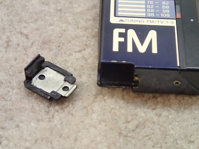 Aiwa CR-1 Vintage FM Stereo Receiver Pocket Sized Radio Made in