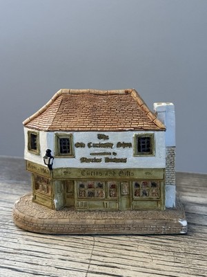 Lilliput Lane Old Curiosity Shop Handmade Hand Painted Cottage