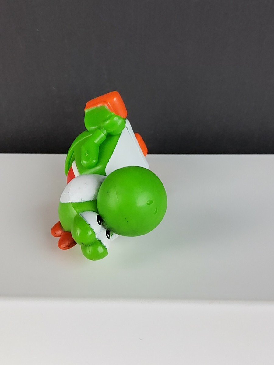 2011 K'NEX Green Yoshi Nintendo Super Mario Bros. Figure Mario