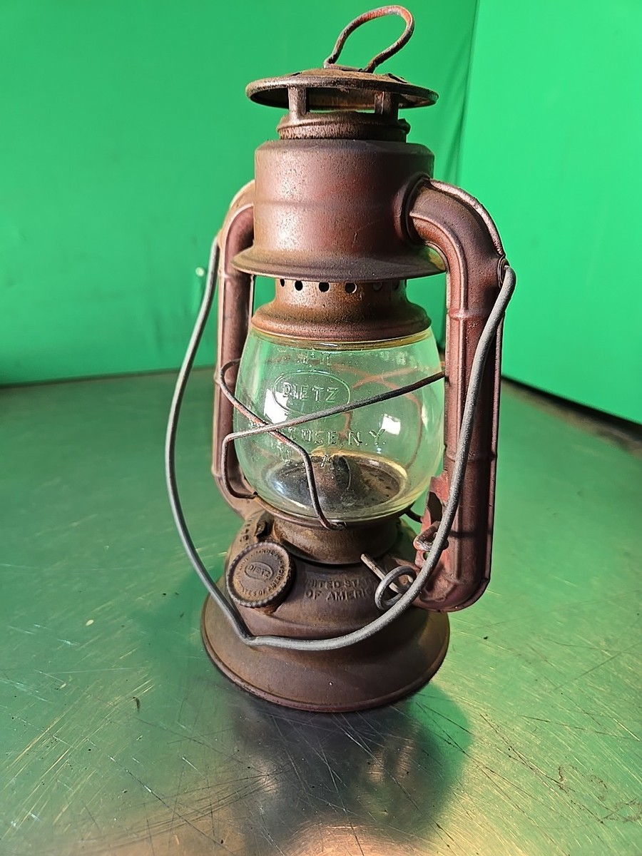 Vintage Dietz Comet Lantern Original Globe Made in USA H-11 Comet