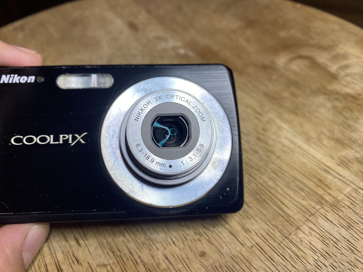 Nikon Coolpix S200 Black Digital Camera 3x Zoom 7.1 Megapixels