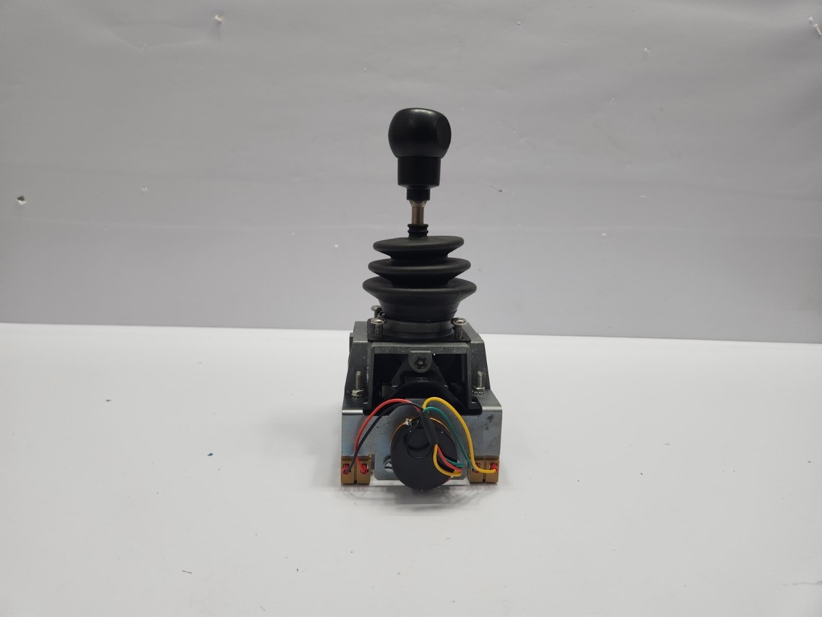 TELEMECANIQUE CRANE HOISTING JOYSTICK CONTROLLER XKB-Z962 | eBay