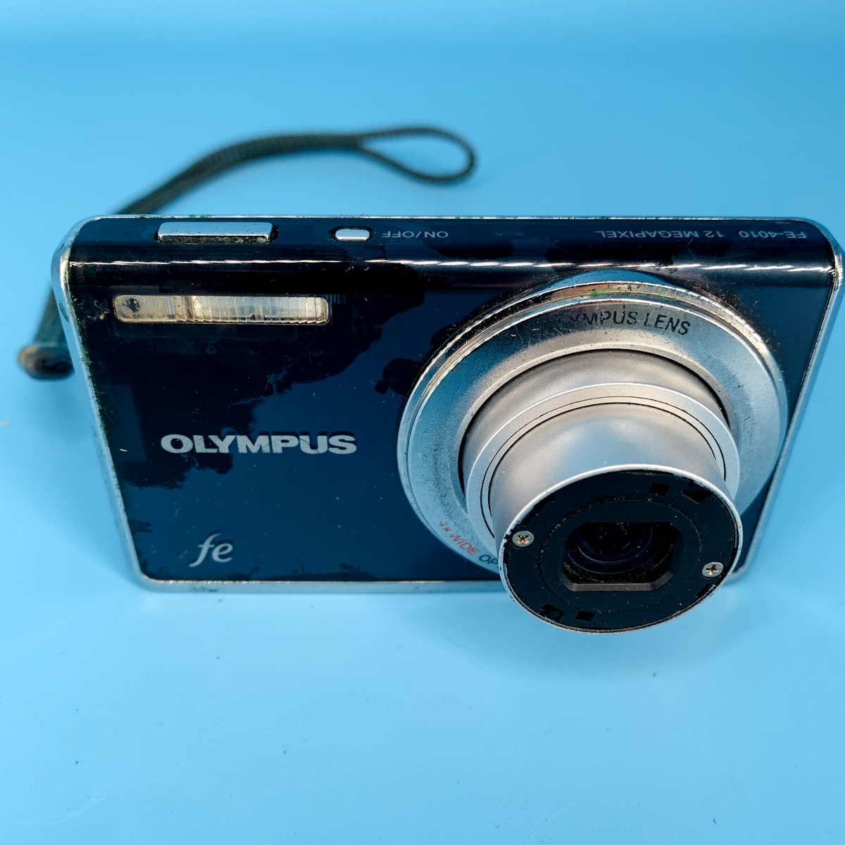 Olympus FE-4010 4X Optical Zoom 12.0 MP Compact Digital Camera