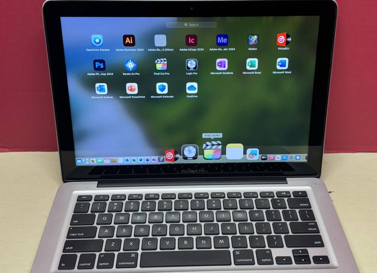 Apple Macbook Pro 🍎💻🍎 13” 2012 2.5GHz i5 16GB RAM 256GBSSD