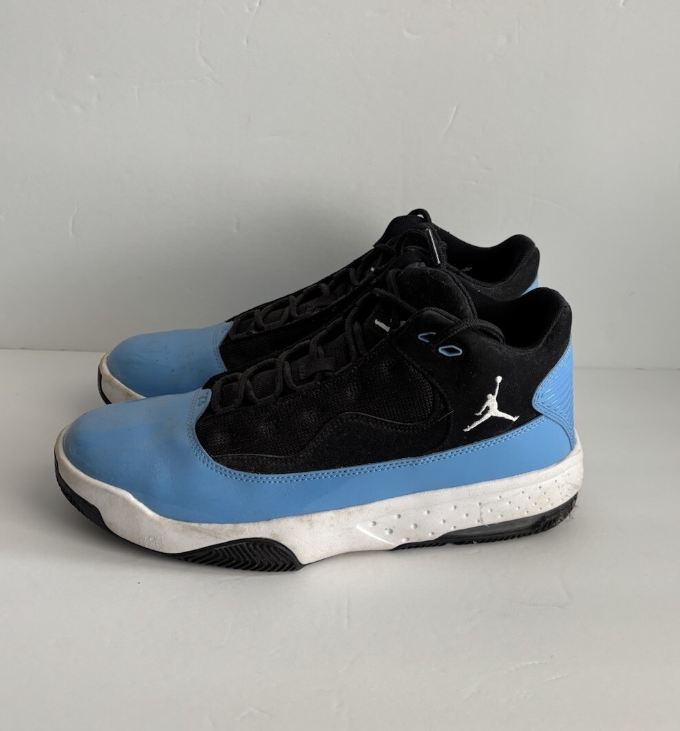 Nike Air Jordan Max Aura 2 Black University Blue Men's Size 9.5 9