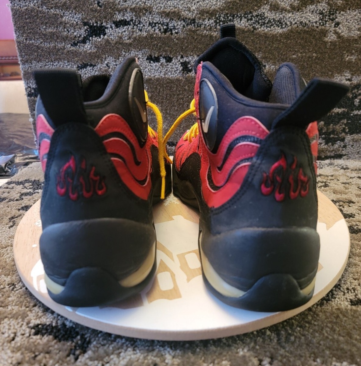 Vintage 1997 Nike Air Bakin 