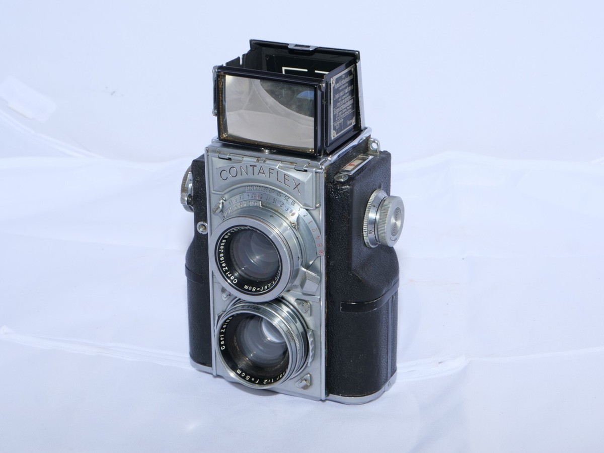 Zeiss Ikon Contaflex TLR 35mm camera. Zeiss Sonnar 5cm f2 lens