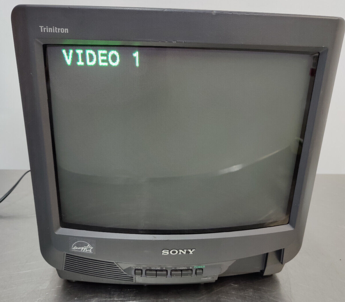 Retro Sony Trinitron Color Gaming TV 13