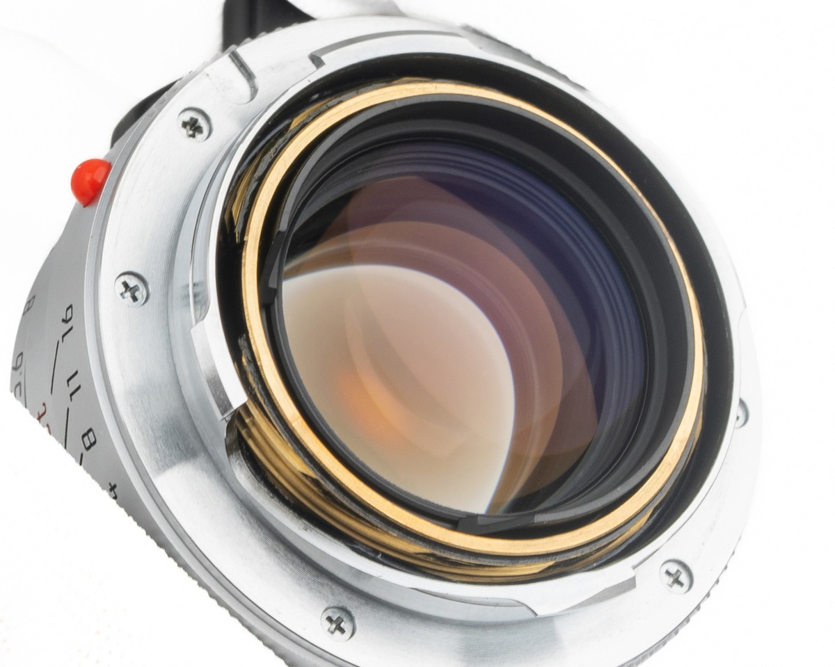 Mint- Leica Summicron-M 35mm f/2 Pre-asph 4th Version E39 Lens