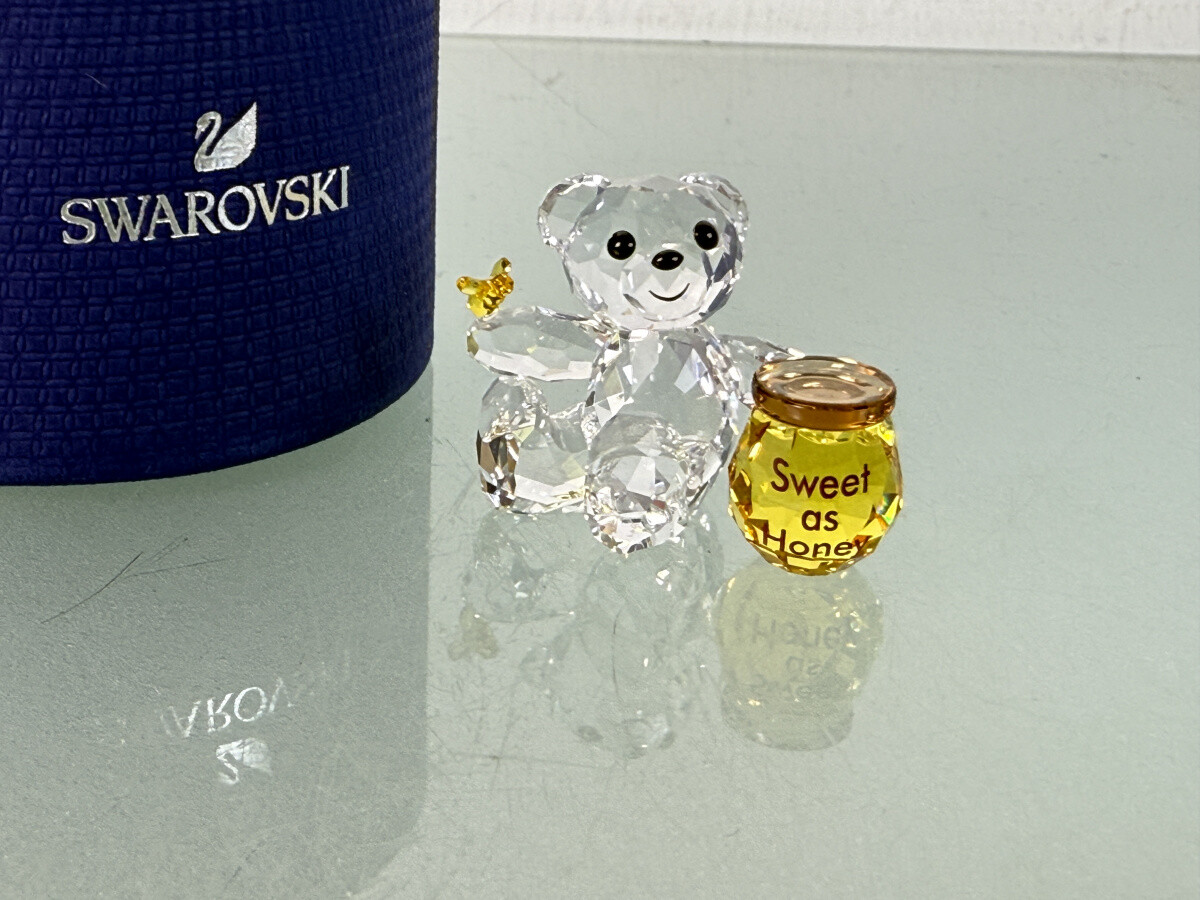 Swarovski Figurine 5491970 Kris Bear Sweet as Honey 4.1cm