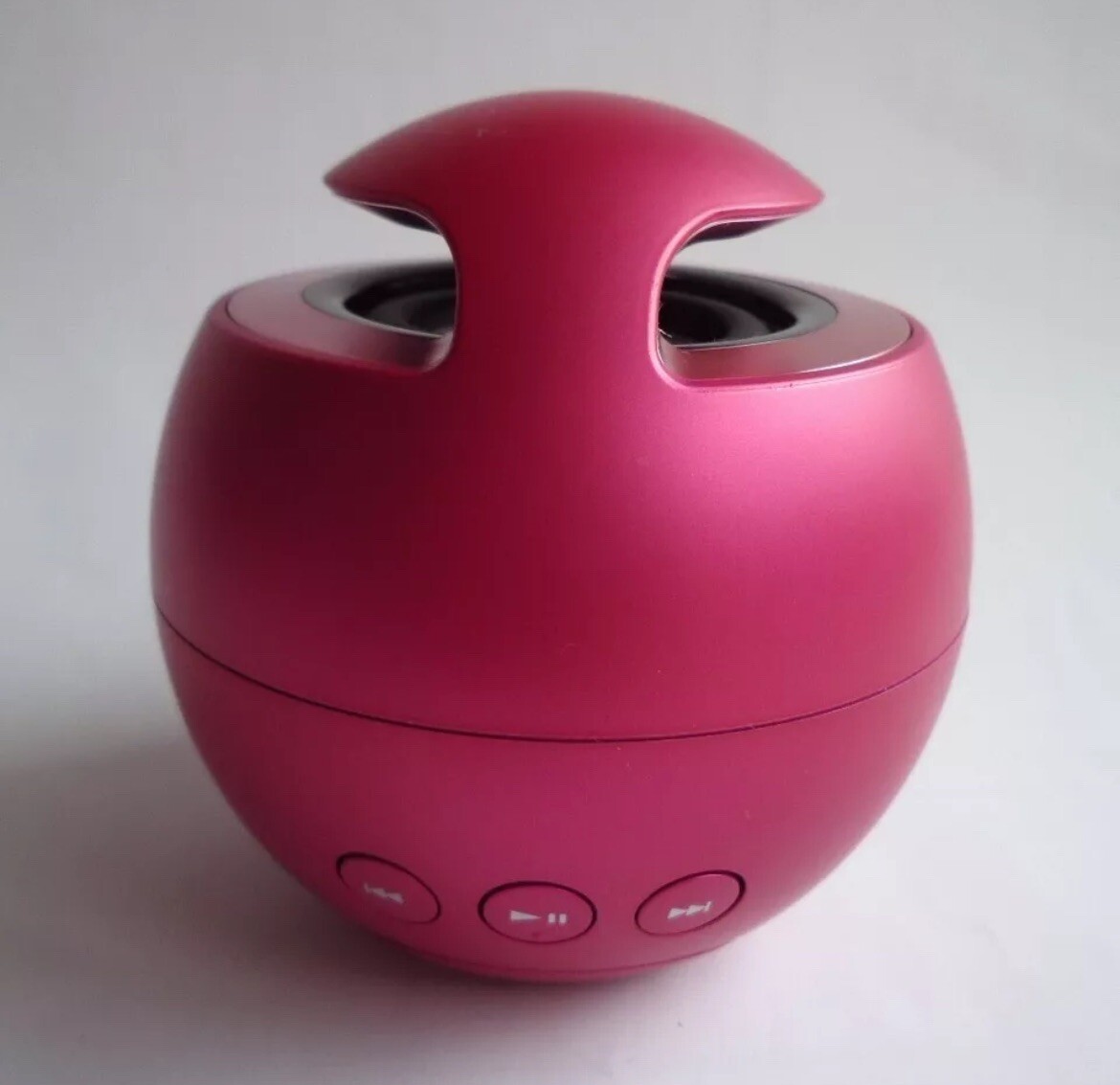 Sony SRS-BTV5 Wireless Portable Speaker Bluetooth Hot Pink Ball