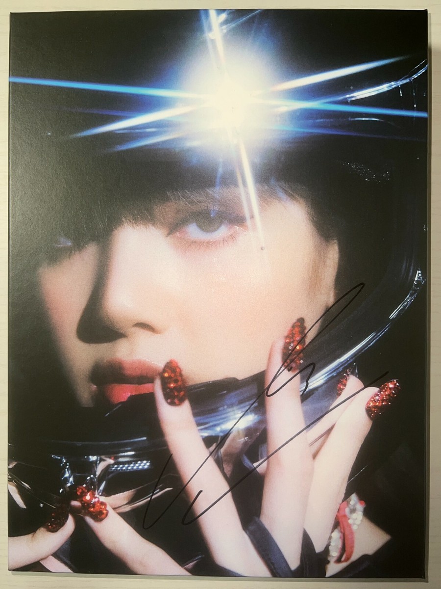 BLACKPINK LISA [LALISA] Autographed Signed Photobook Mint