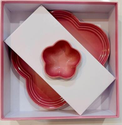 Le Creuset Flower Plate Pink Set of 2 Rose Quartz with Box [NEW