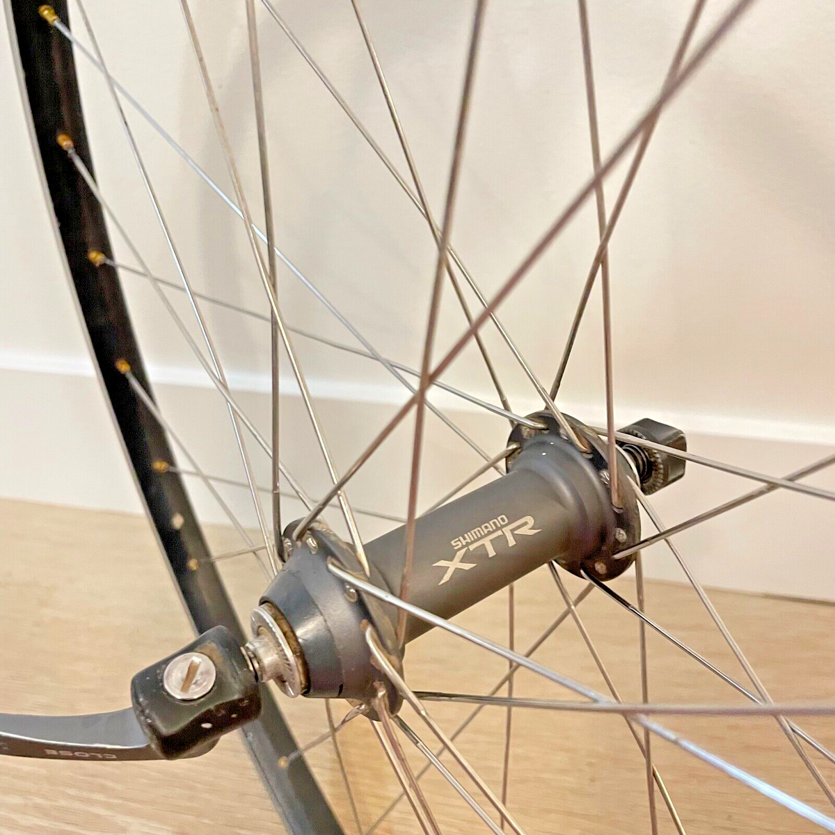 Shimano XTR Front Wheel 26 inch Breezer Backdraft Rim MTB Vintage