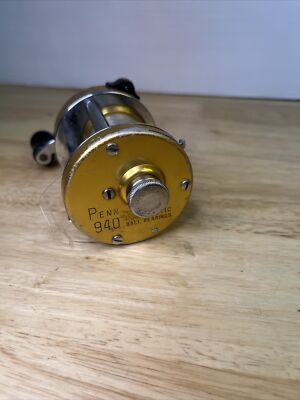 VINTAGE PENN LEVELMATIC 940 Fishing Reel Bait Caster PENN 940 REEL