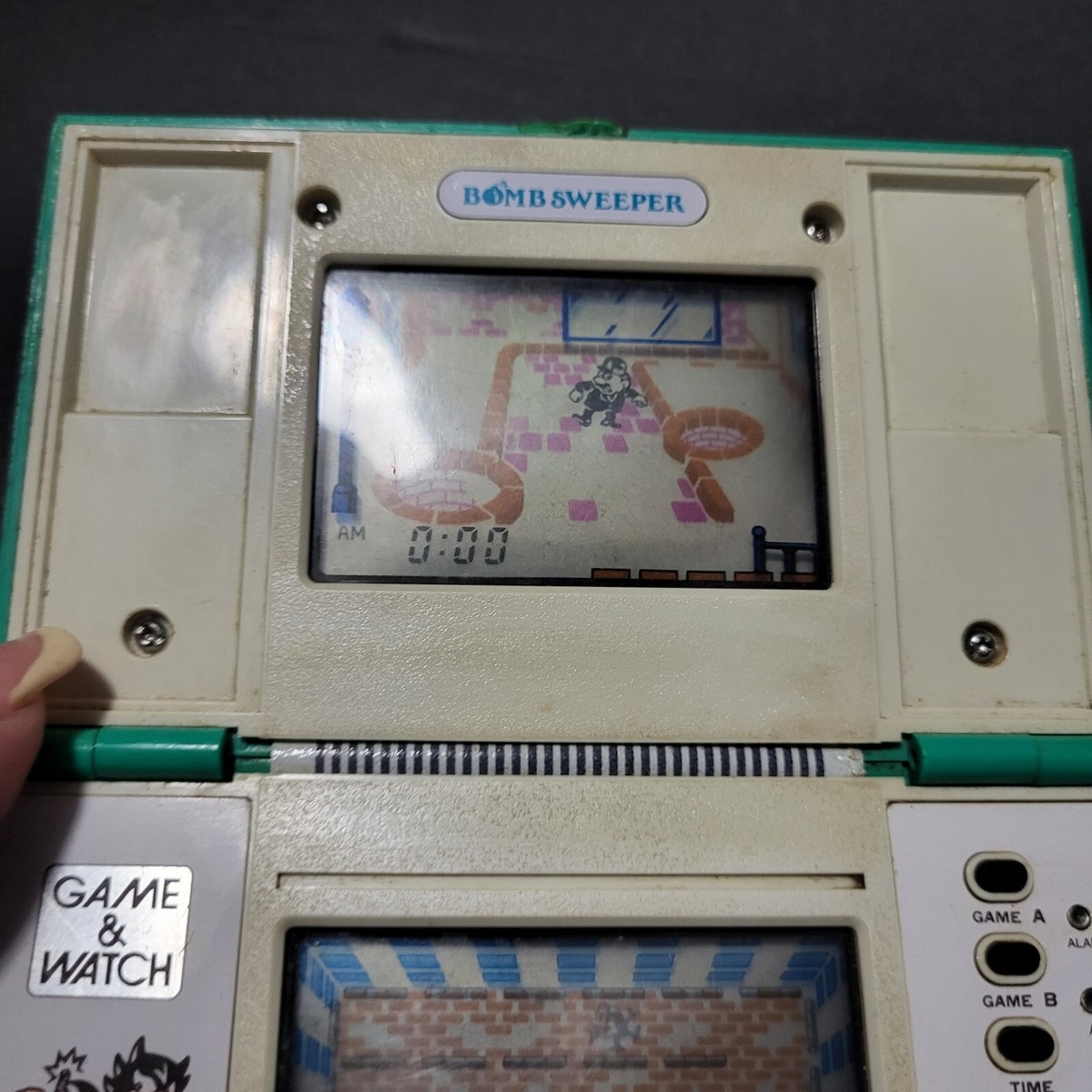 Vintage Nintendo Game and Watch Vertical Multiscreen Bomb Sweeper