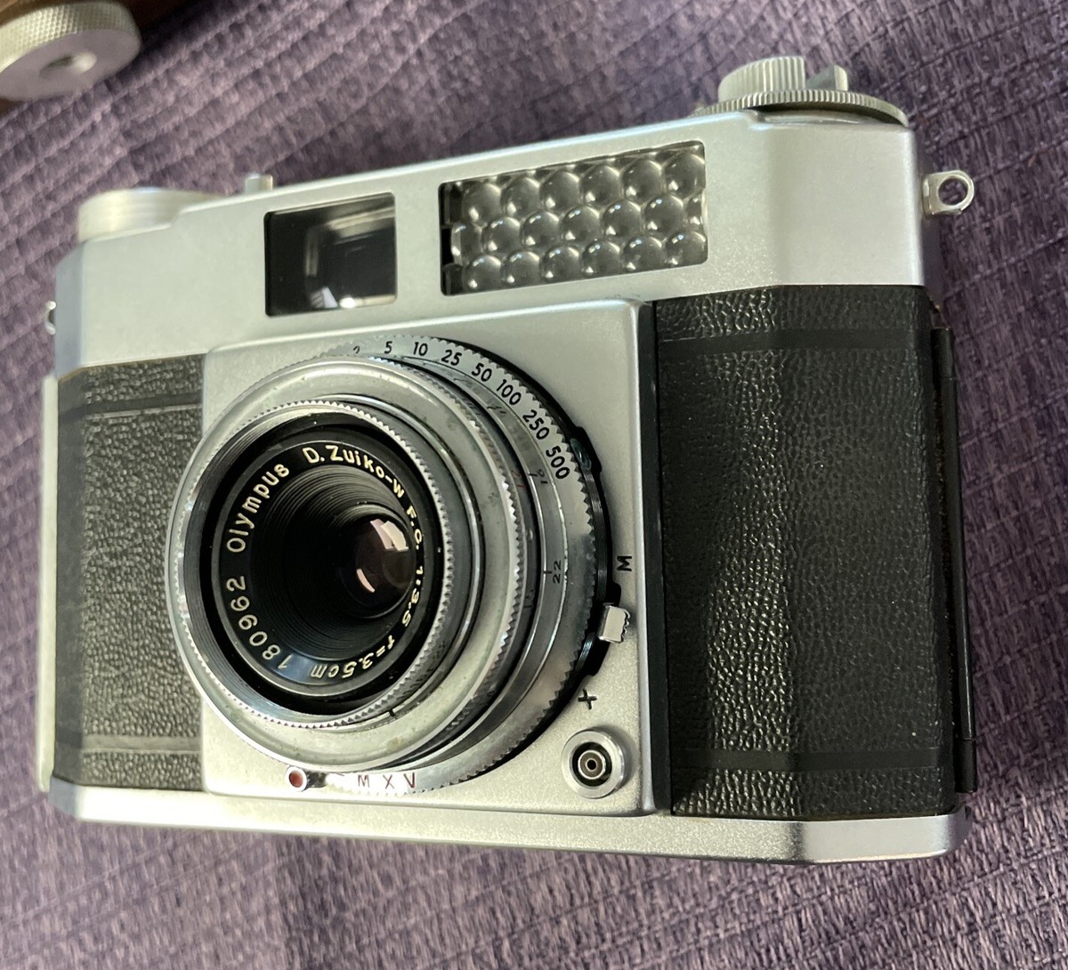 Vintage Olympus Wide-E Film 35mm Camera D.Zuiko-W F.C. f1:3.5 3.5