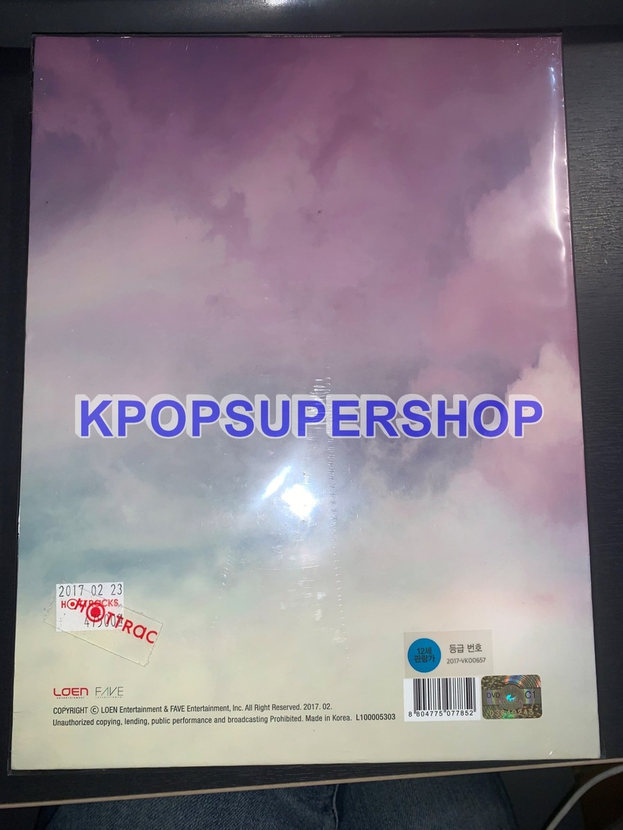 IU 2016 Concert 120 Page Photobook + DVD Photocard Set New Sealed