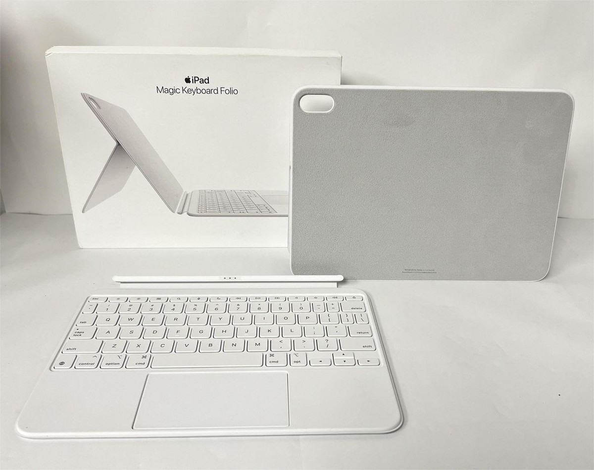 New Open Box Apple Magic Keyboard Folio MQDP3LL/A for iPad 10th