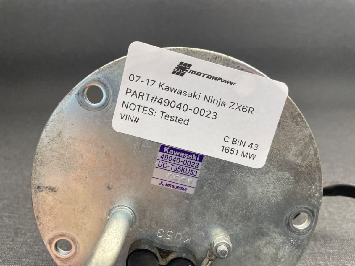 07-17 Kawasaki Ninja ZX6R Mitsubishi Fuel Pump Sender Unit OEM