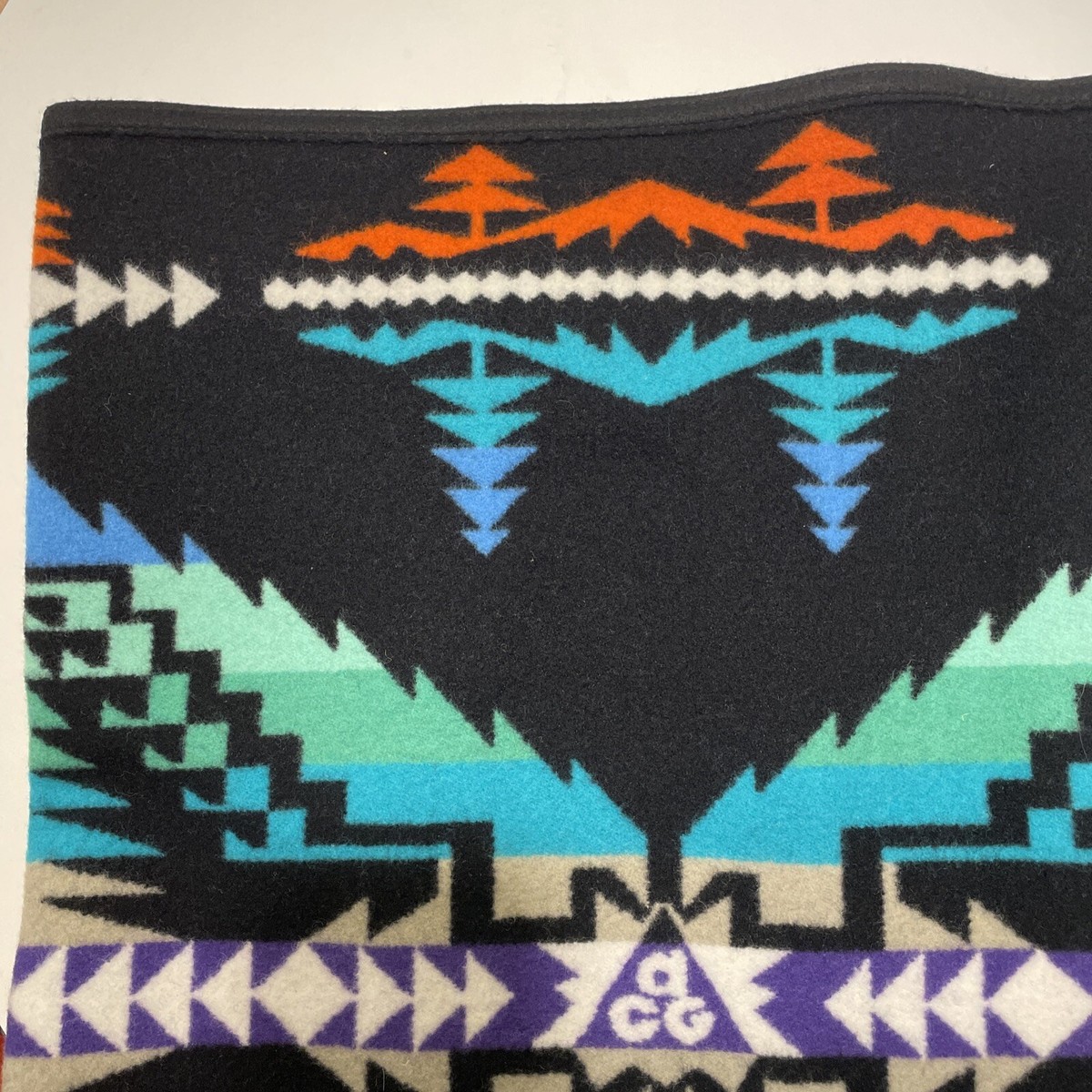 Nike ACG x Pendleton Wool Southwestern Aztec Navajo Style Pattern