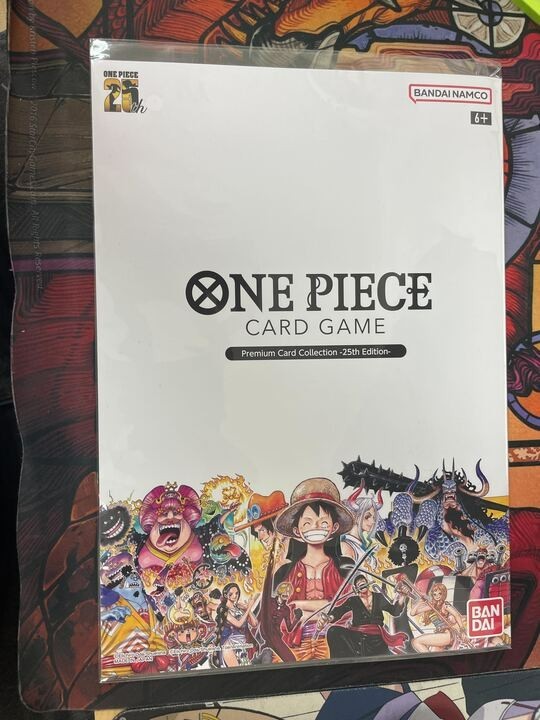 One Piece 25th Anniversary Premium Card Collection English Version