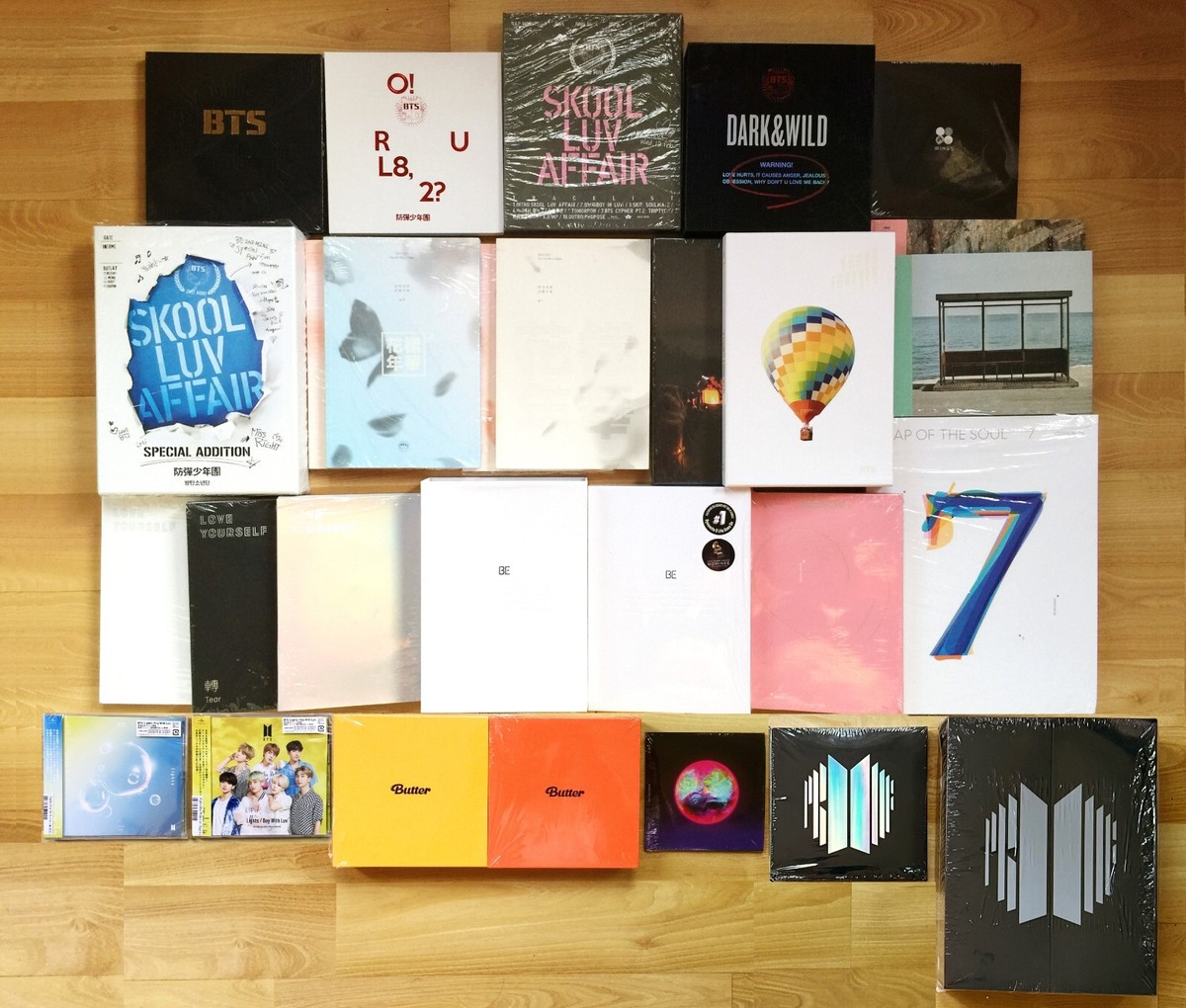 OFFICIAL 100% BTS Album CD / DVD with Photocard of Choice (2013