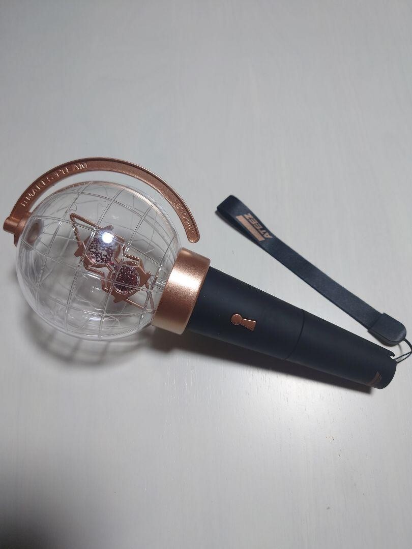 ATEEZ Official Pen Light Stick LIGHTINY Version 1 Limited Edition
