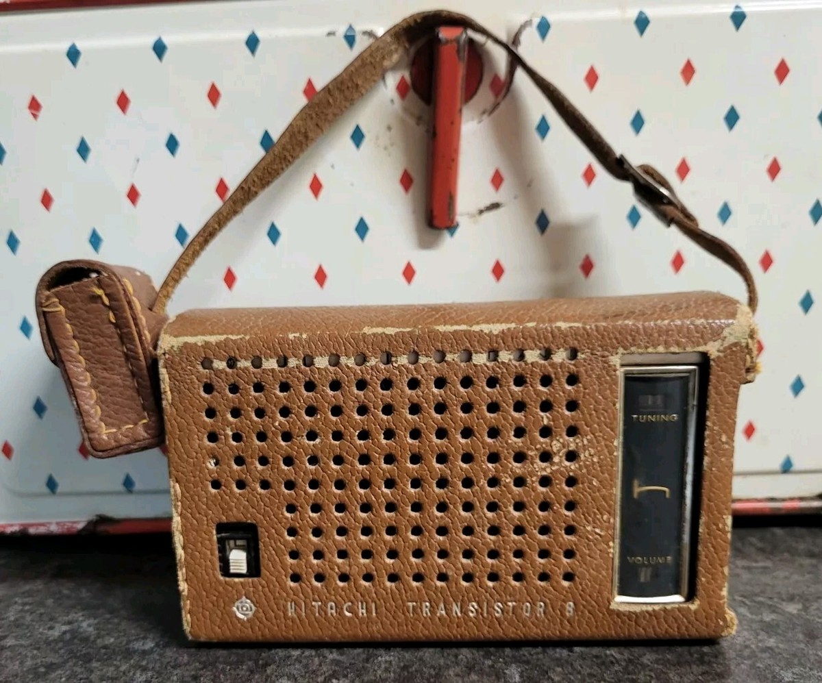 1962-63 Hitachi Transistor 8 Model TH-848 Radio With Case