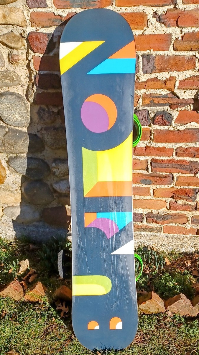 Burton Super Hero Smalls 130cm Snowboard with Mission Bindings V