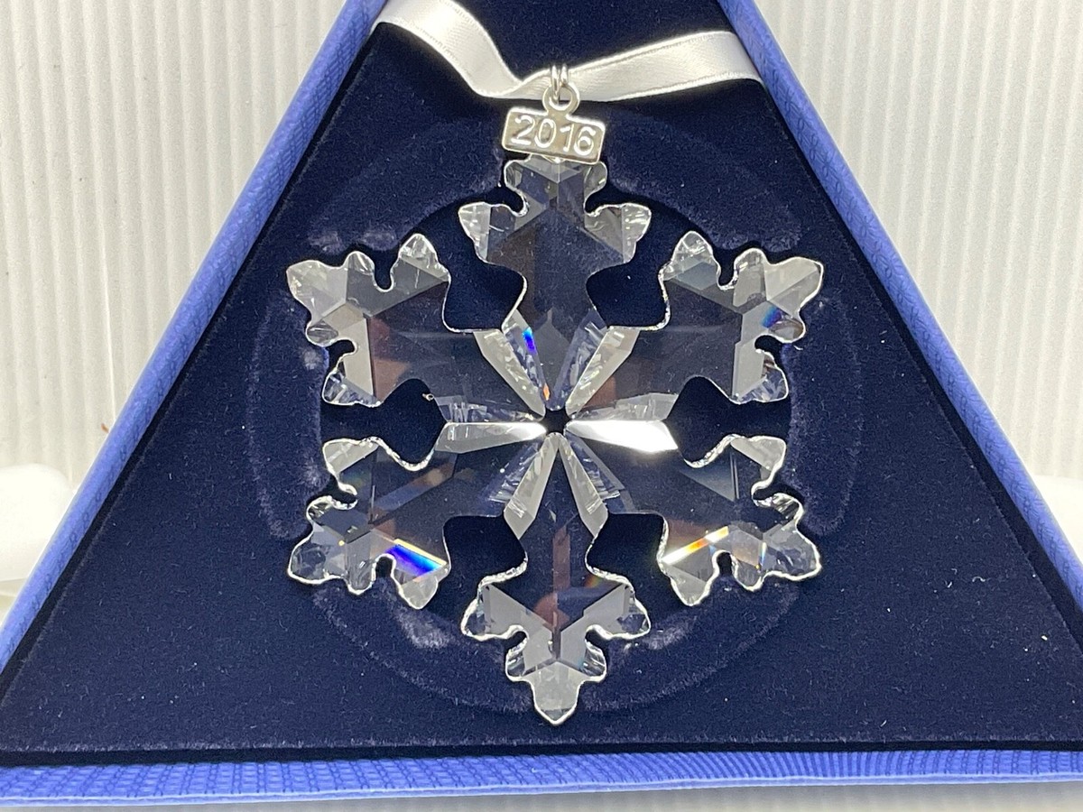 Swarovski 2016 ANNUAL EDITION Crystal Christmas Holiday Ornament