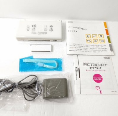 Nintendo DS Lite Console Final Fantasy III FF3 Crystal Edition NDS