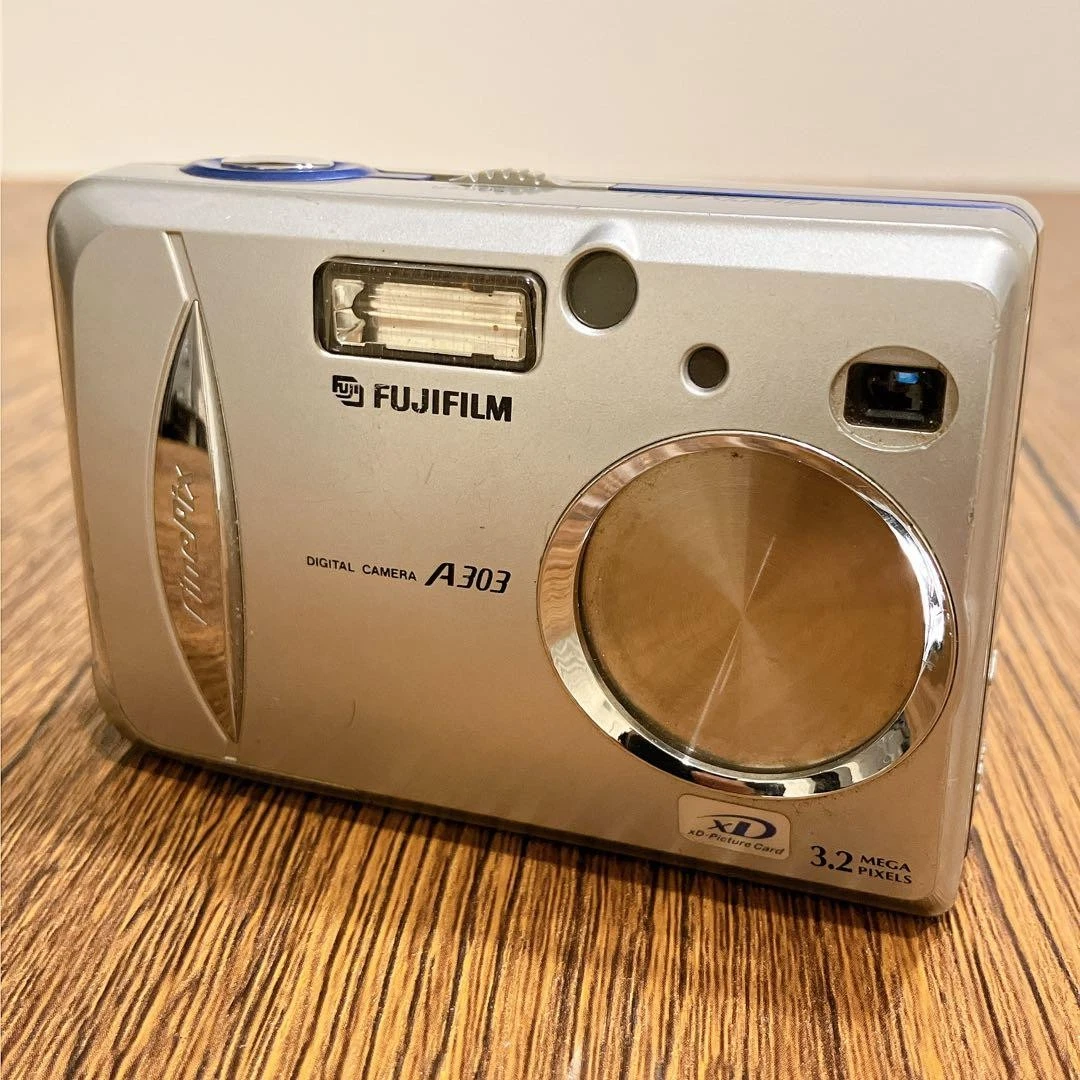 Fujifilm FinePix A303 Digital Cameras for Sale | Shop New & Used