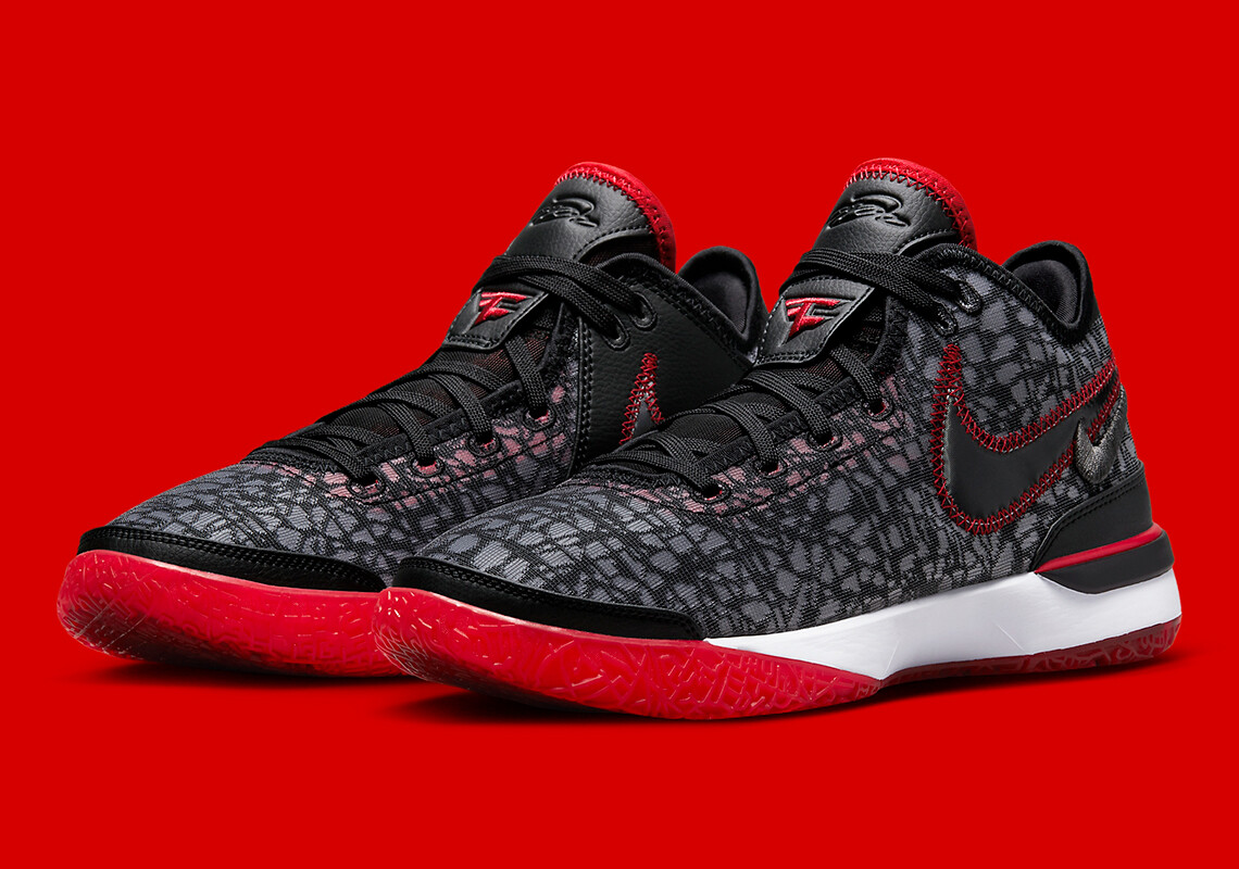 Nike LeBron James NXXT Gen x FaZe Clan Bred Black Red DR8784-001