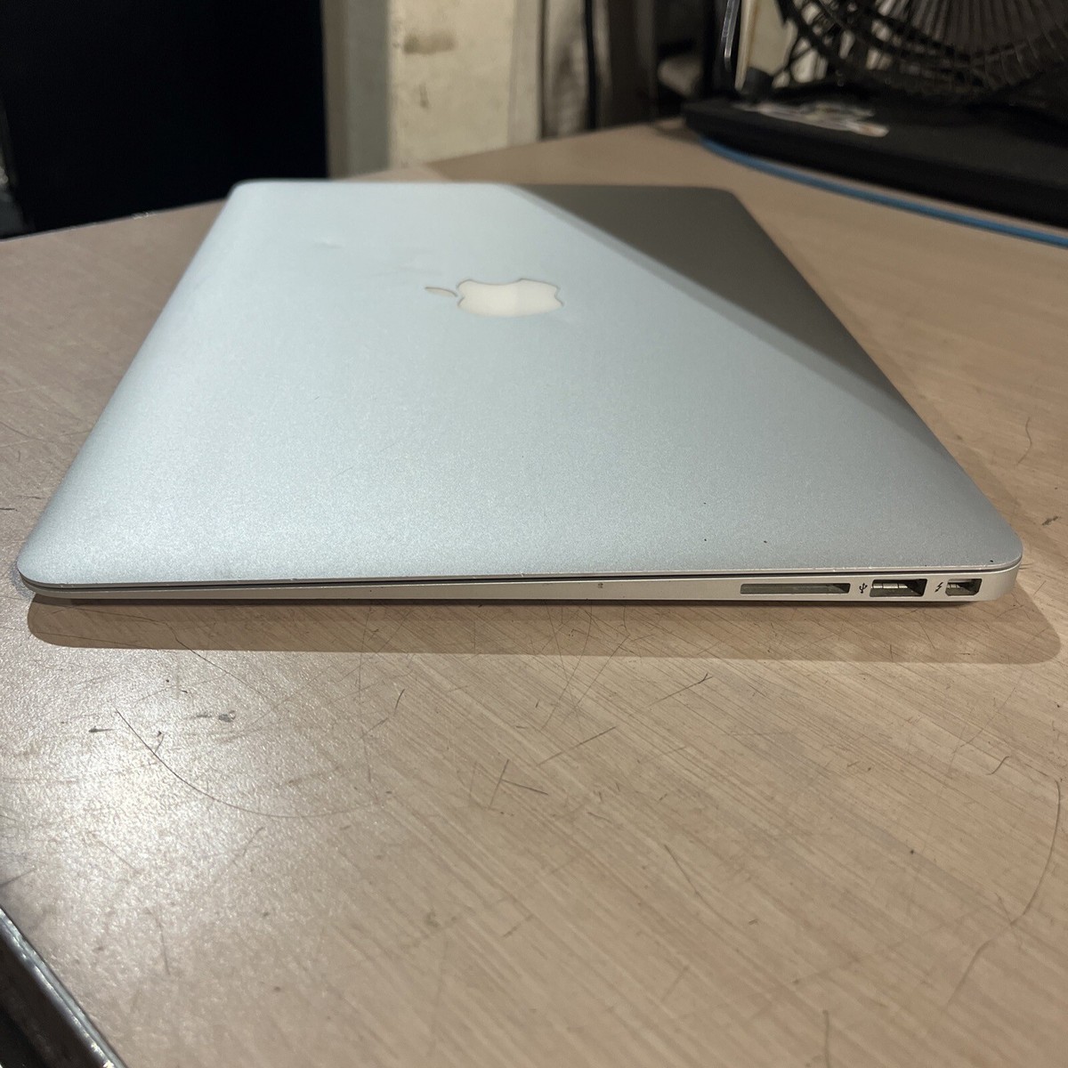 APPLE MACBOOK AIR 11