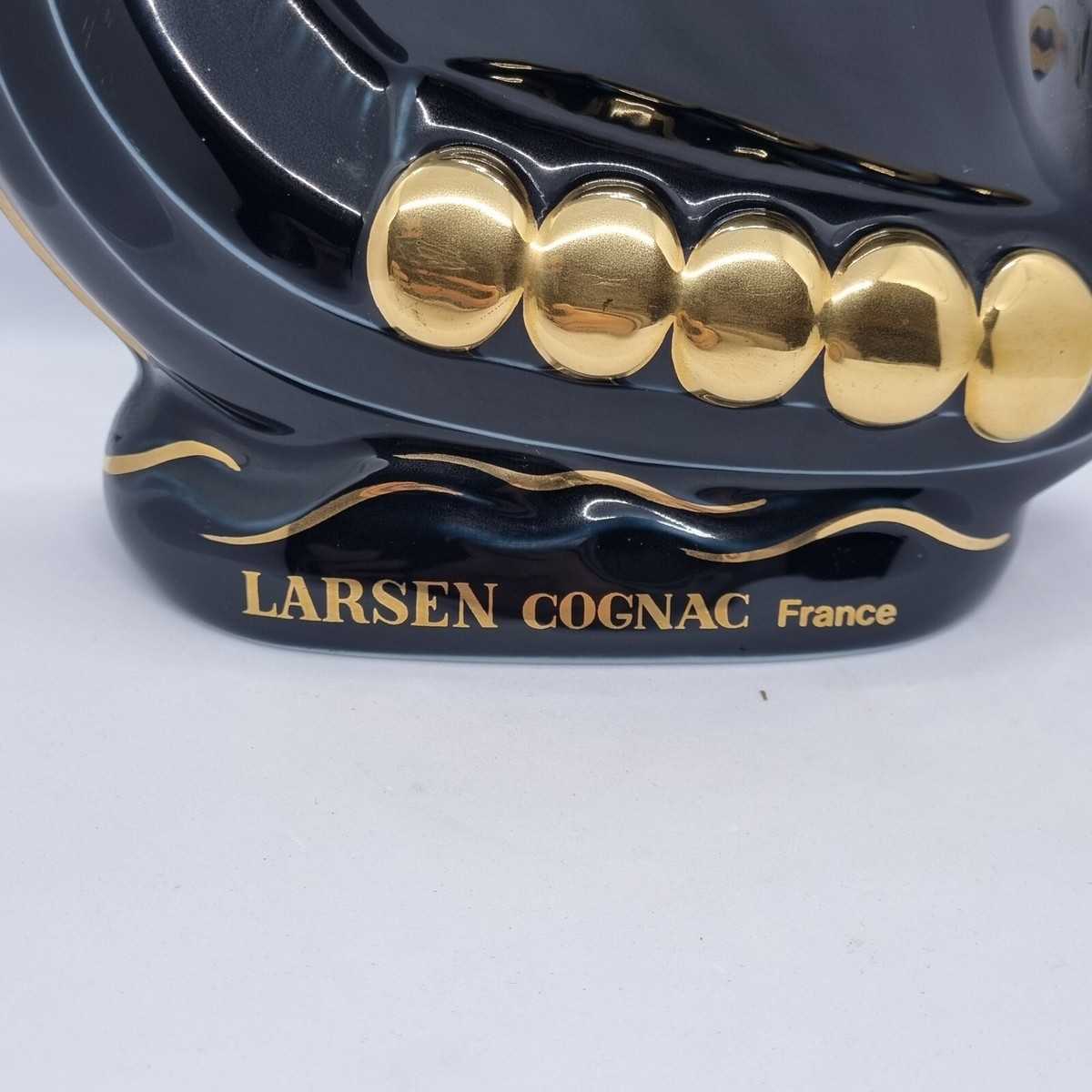 Rare Larsen Cognac Viking Ship Invincible Edition Black And Gold