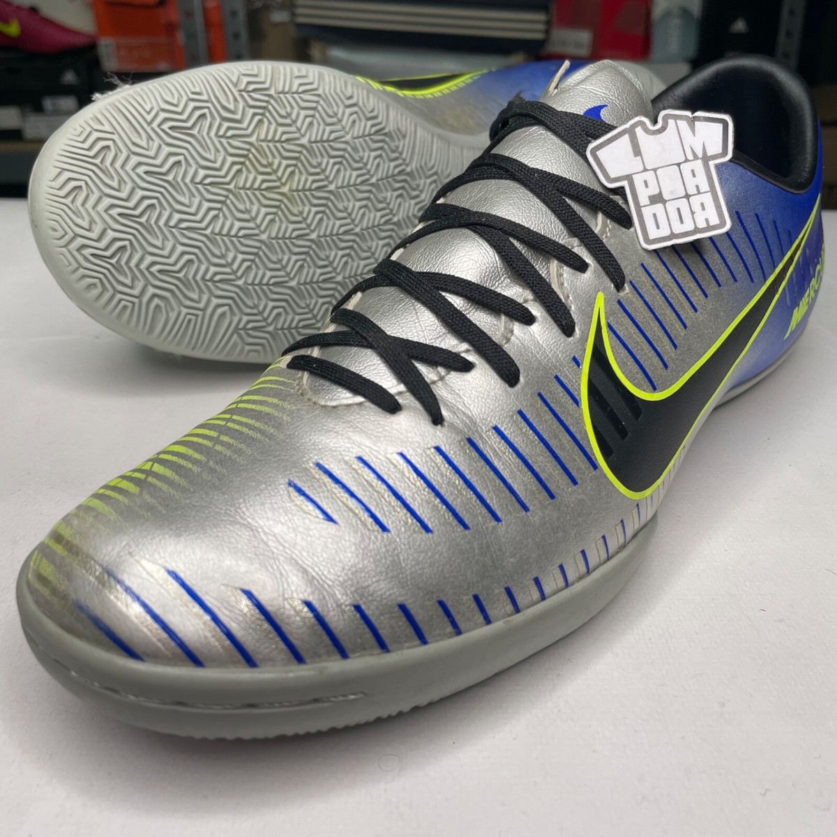 レア物 Nike Neymar フットサルシューズ レア物 Nike Neymar